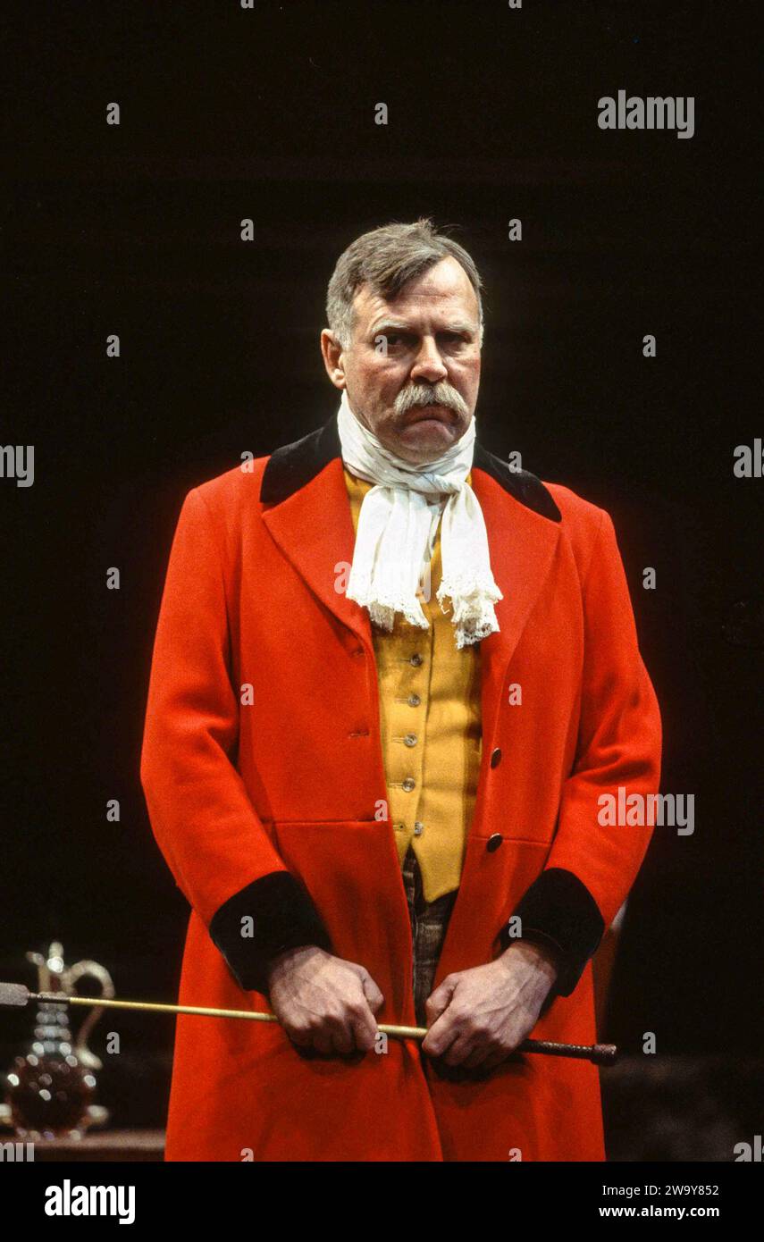 Tom Wilkinson (King Lear) in KING LEAR by Shakespeare at the Royal Court Theatre, London SW1  21/01/1993  design: Peter Hartwell   director: Max Stafford-Clark Stock Photo