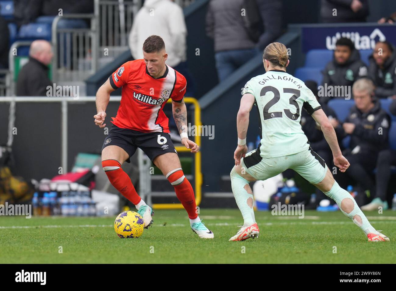 Luton, UK. 30th Dec, 2023. Ross Barkley (6) of Luton Town and Conor Gallagher (23) of Chelsea during the Premier League match between Luton Town and Chelsea at Kenilworth Road, Luton, England on 30 December 2023. Photo by David Horn. Credit: PRiME Media Images/Alamy Live News Stock Photo