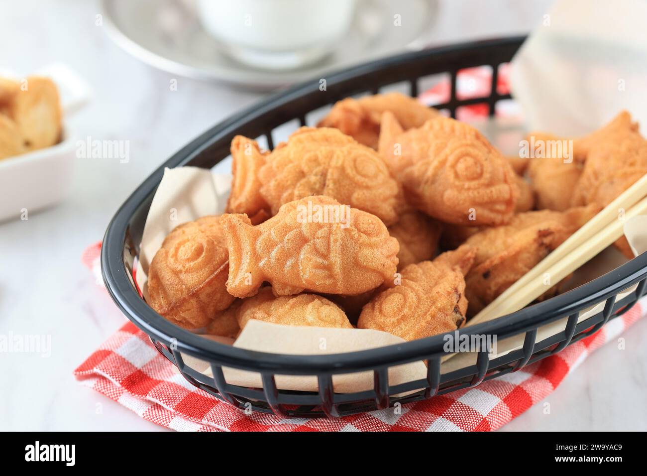 Bungeoppang Taiyaki, Fish Shaped Korean Japanese Street Food Bread with