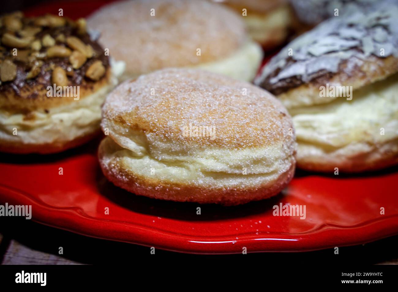 Teller mit Berliner Pfannkuchen, Berliner, Berliner Ballen, Kreppel ...