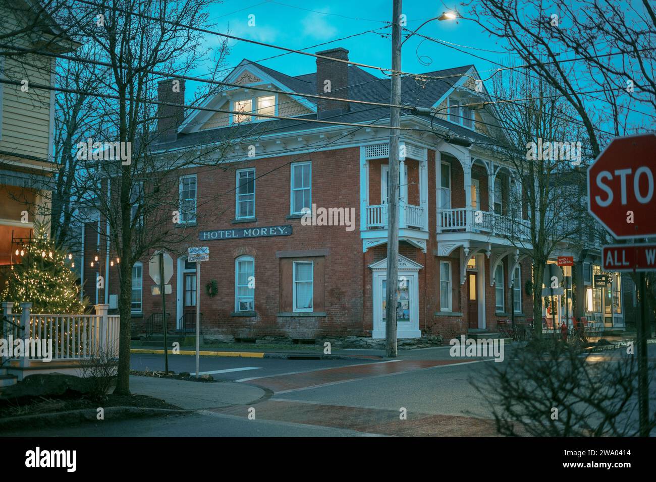 Night scene landscape in hi-res stock photography and images - Alamy
