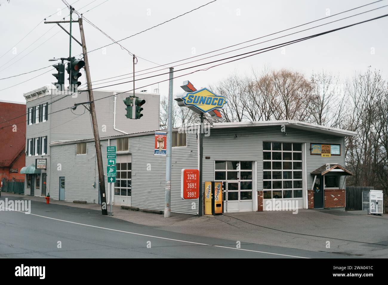 Sunoco gas station sign hires stock photography and images Alamy