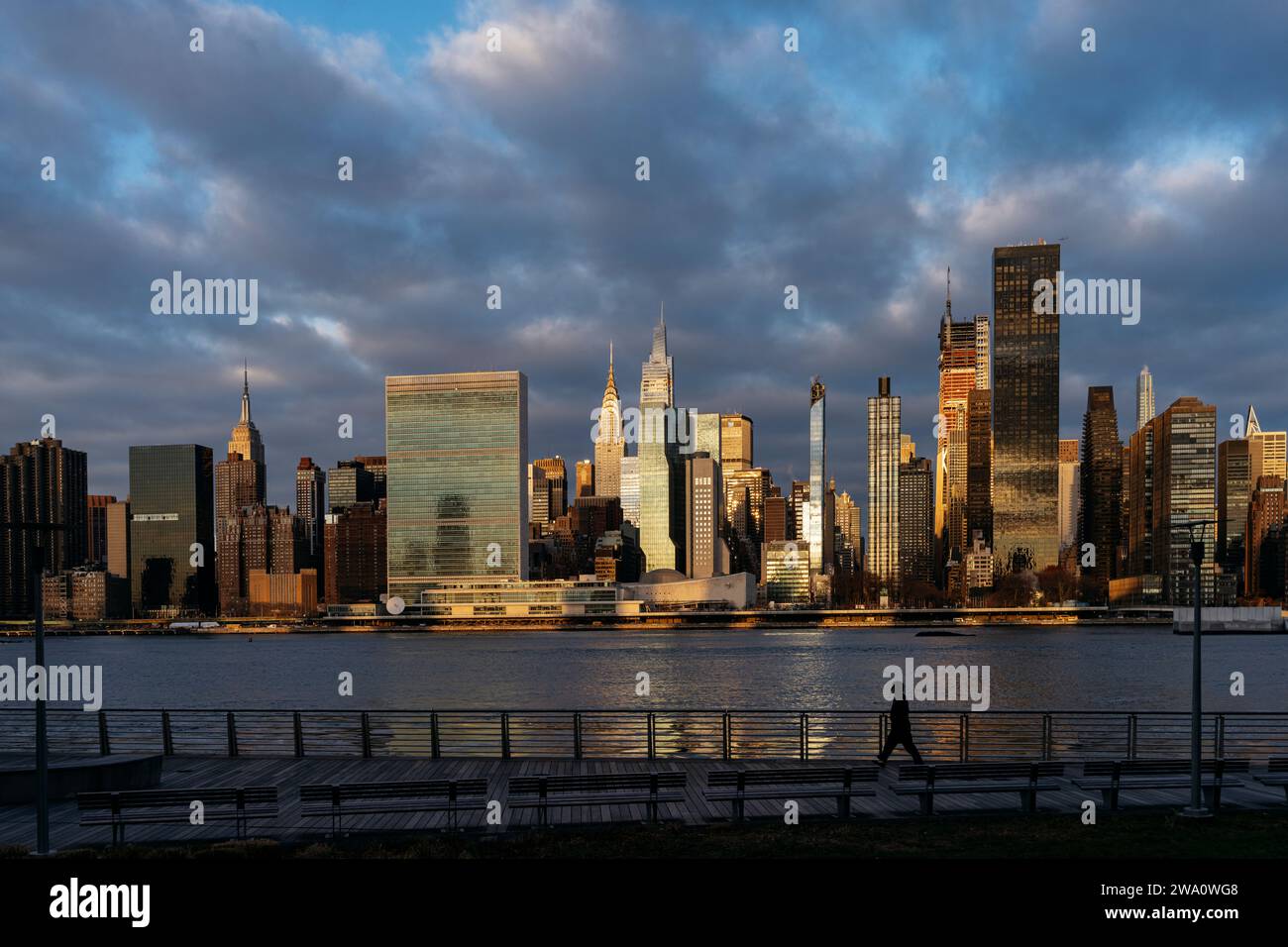 Early morning view of Midtown Manhattan East from Long Island City Stock Photo