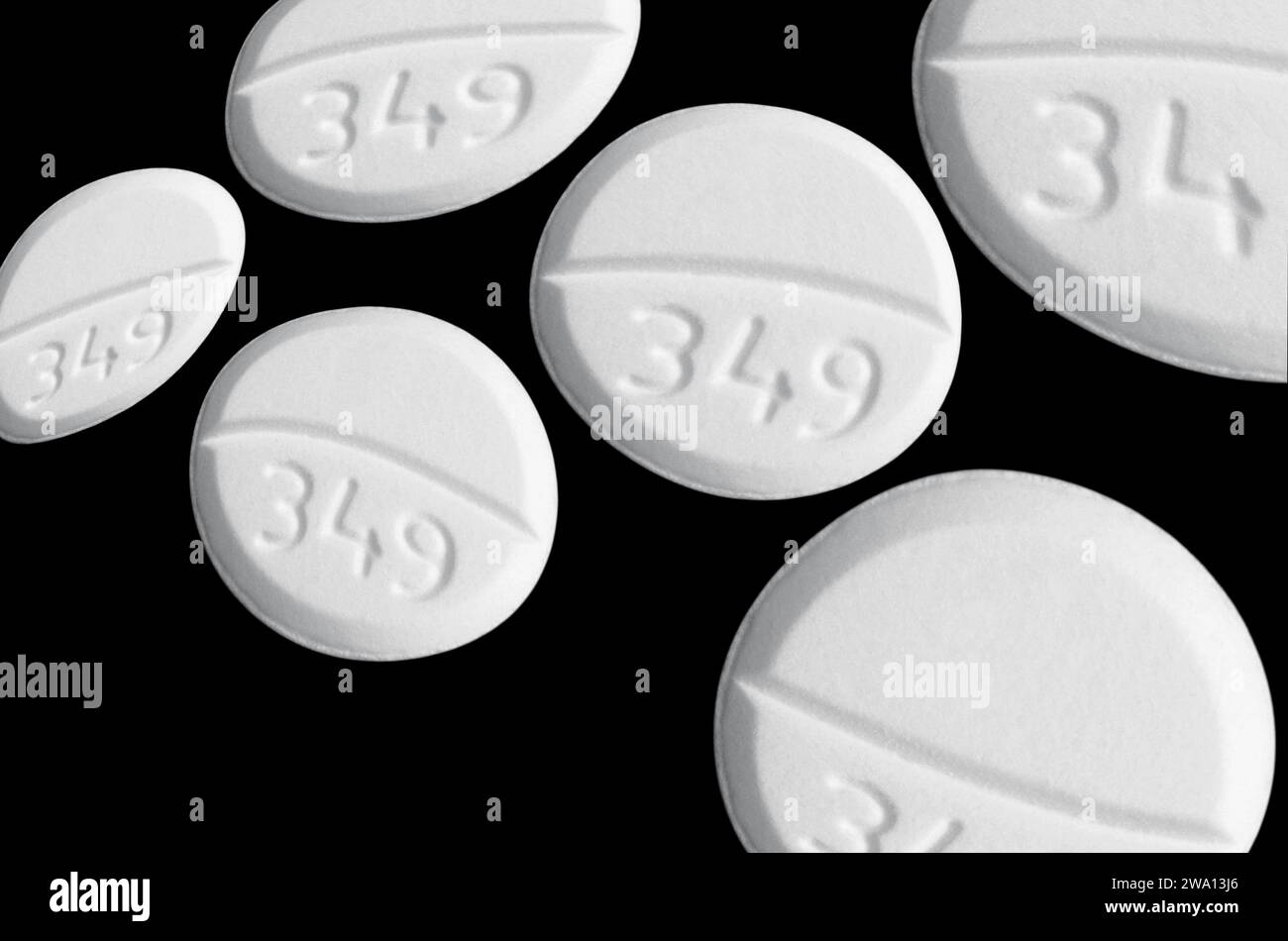 Oxycodone pill hi-res stock photography and images - Alamy