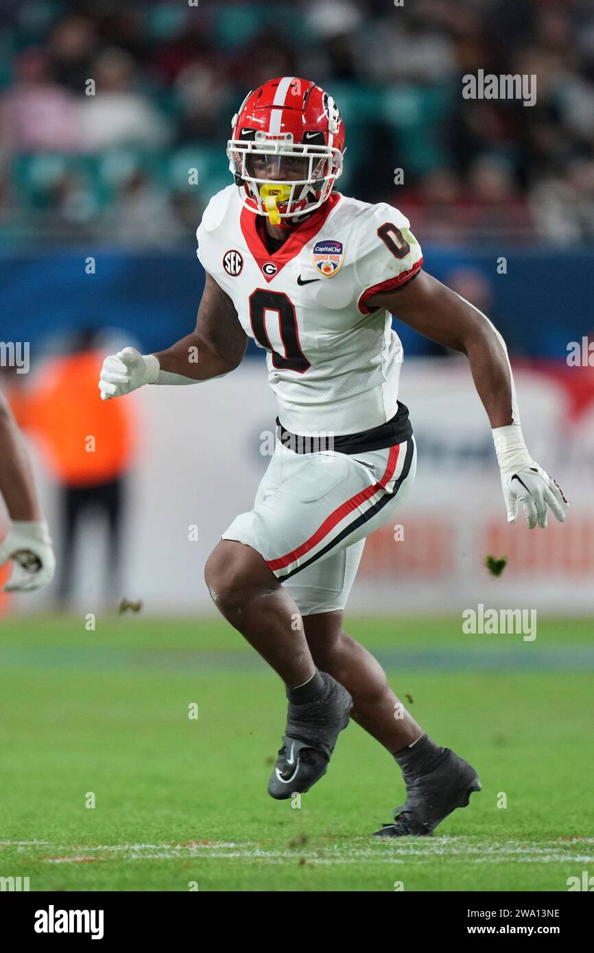 MIAMI GARDENS, FL - DECEMBER 30: Georgia Bulldogs linebacker Troy ...