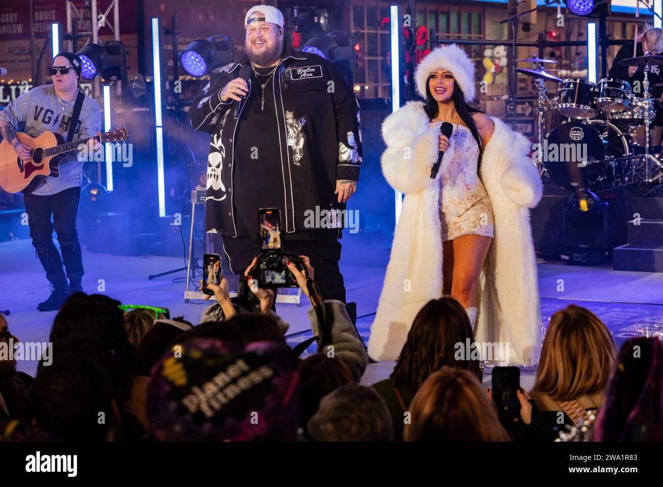 Jelly Roll and Jessie Murph perform on stage during 2024 New Year's