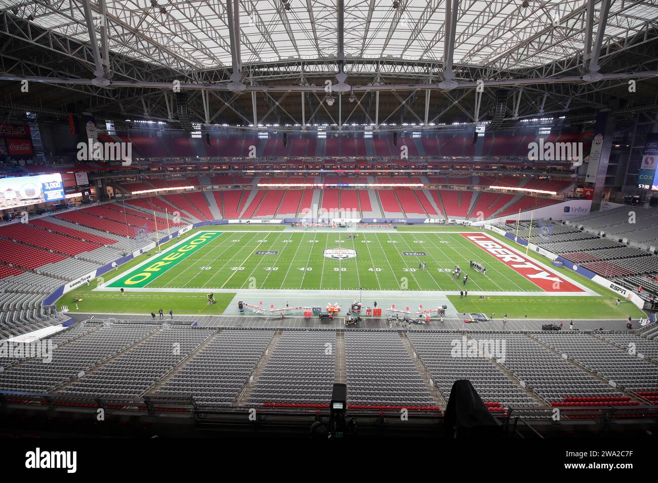 Glendale, Arizona, USA. 1st Jan, 2025. durning the 2025 NCAA football