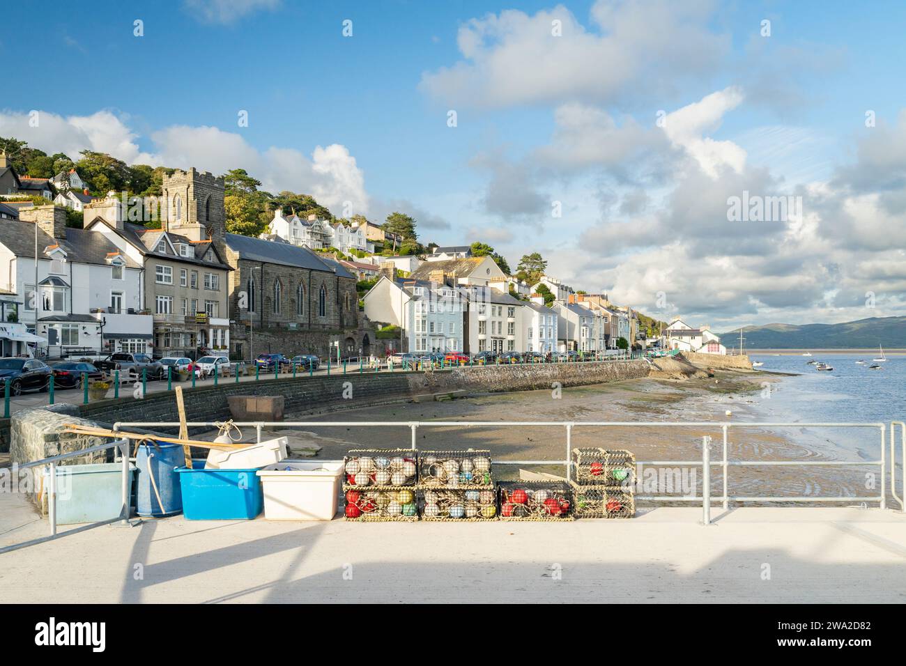 aberdyfi-aberdovey-beach-in-wales-uk-stock-photo-alamy