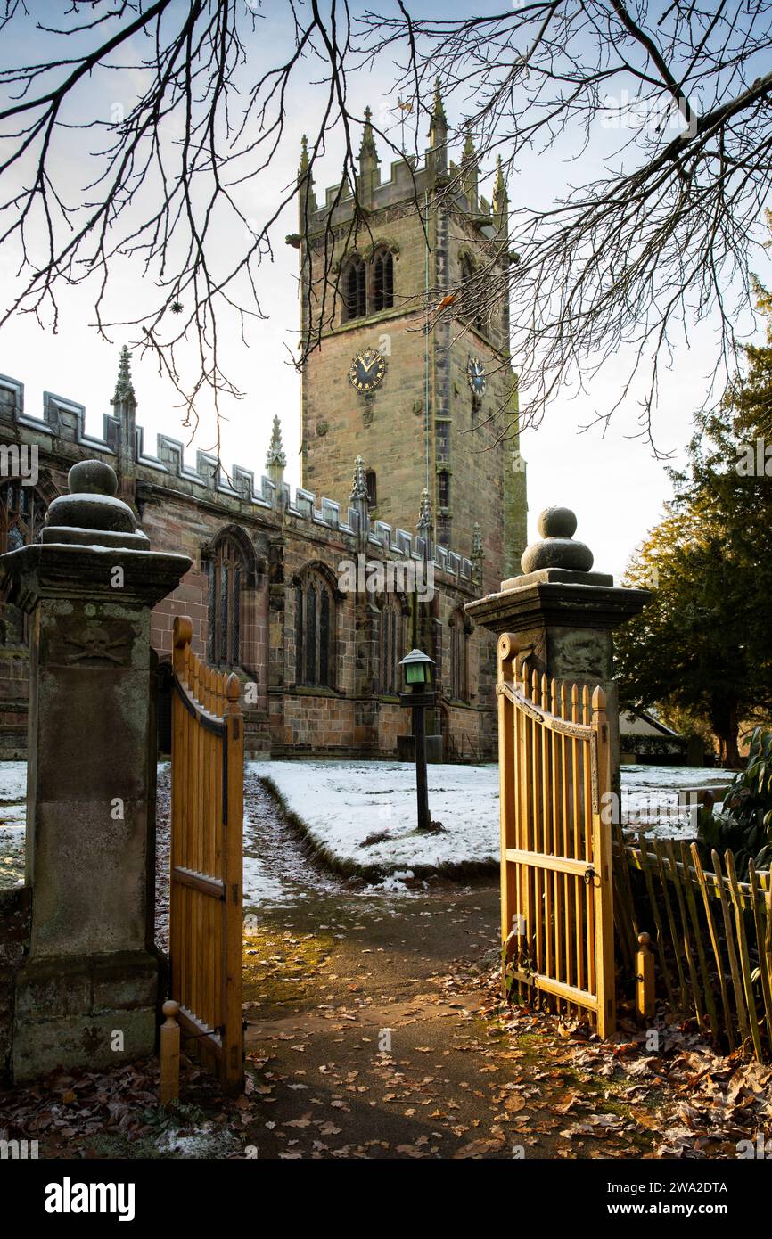 UK, England, Cheshire, Macclesfield, Gawsworth, St James’ church in winter Stock Photo