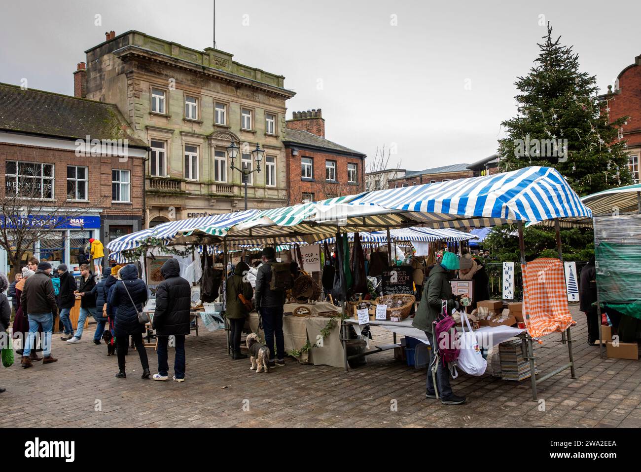 UK, England, Cheshire, Macclesfield, Mill Street, Christmas Treacle Market Stock Photo