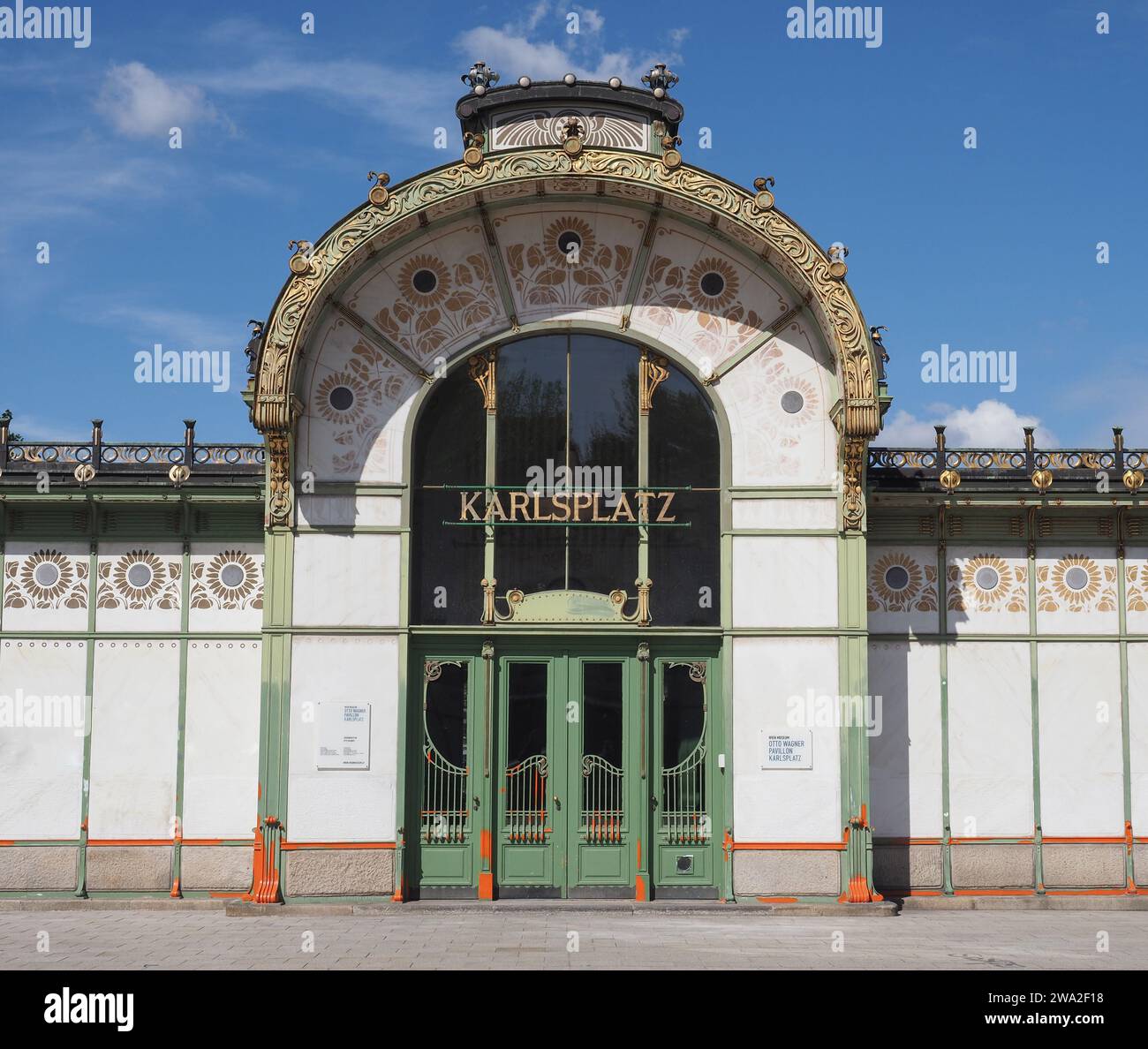 Otto wagner pavillon hi-res stock photography and images - Alamy