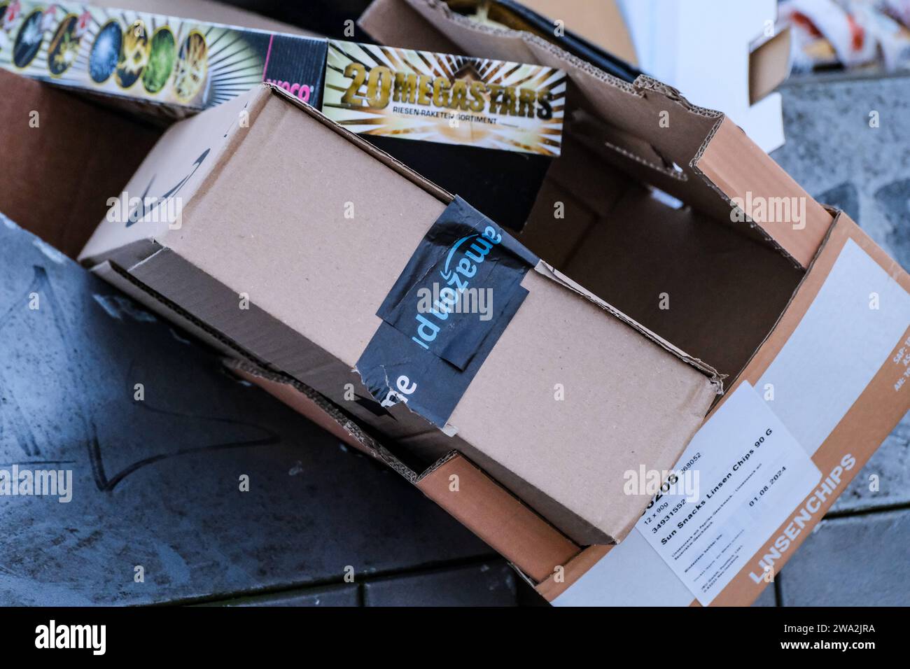 Düsseldorf 01.01.2024 Recycling Müll Abfall Wohlstandsmüll ...