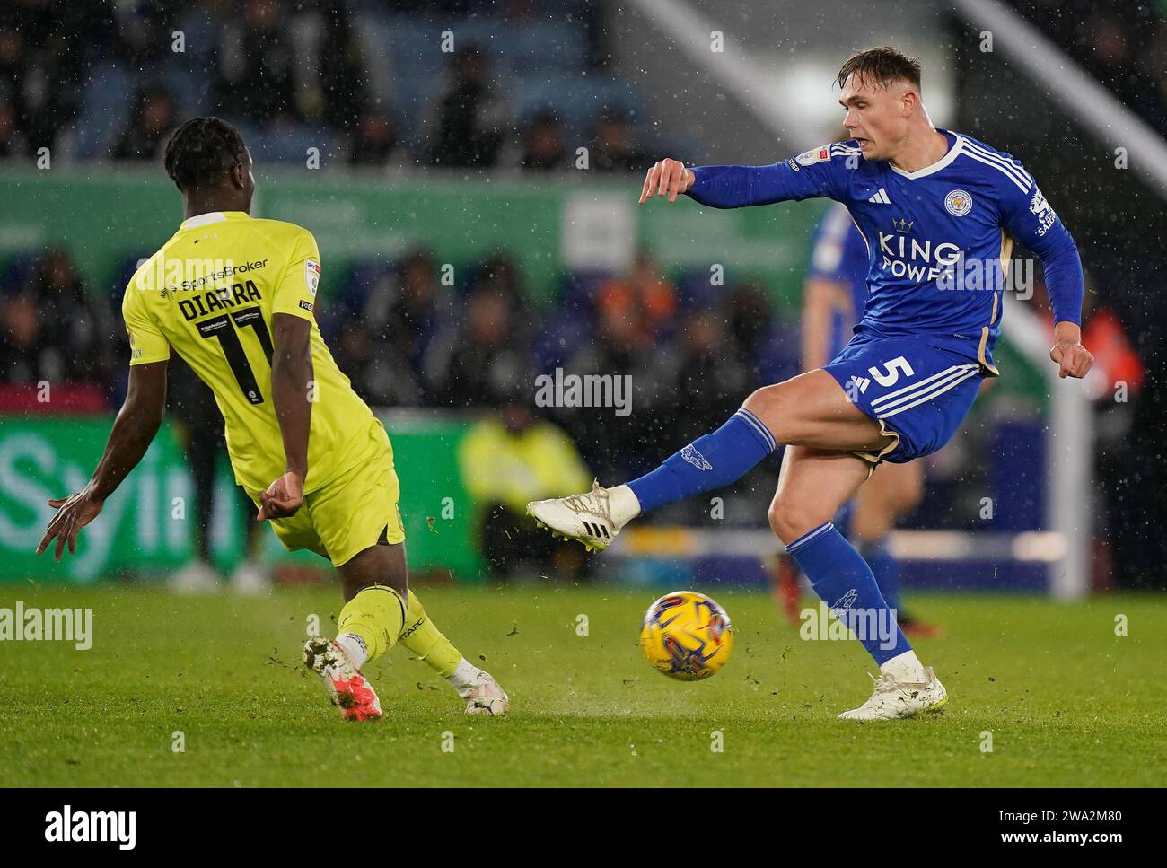 Leicester City's Callum Doyle has an attempt on goal during the Sky Bet Championship match at the King Power Stadium, Leicester. Picture date: Monday January 1, 2024. Stock Photo
