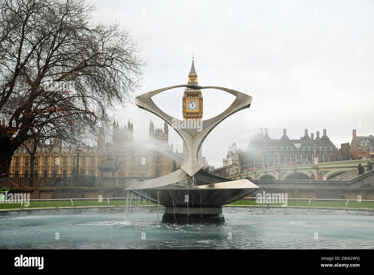 Revolving Torsion Fountain - Naum Gabo - London Stock Photo