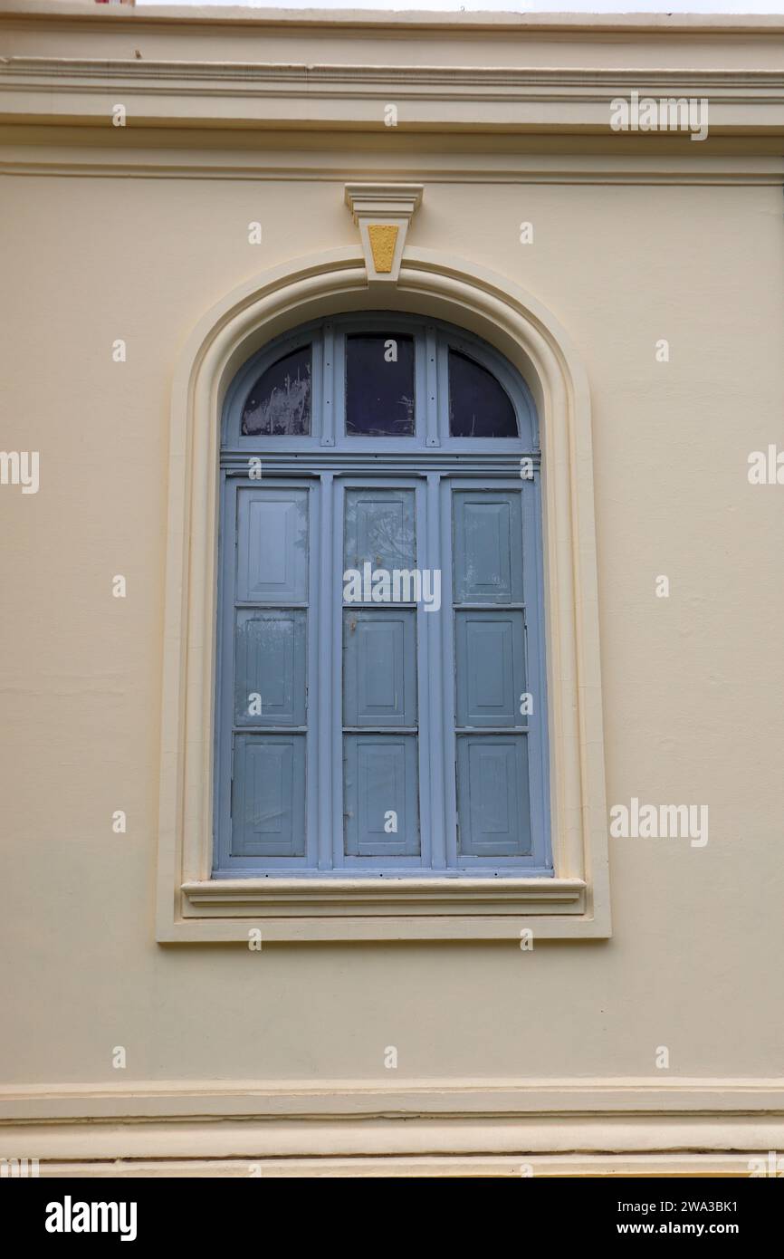 Light beige exterior hi-res stock photography and images - Alamy
