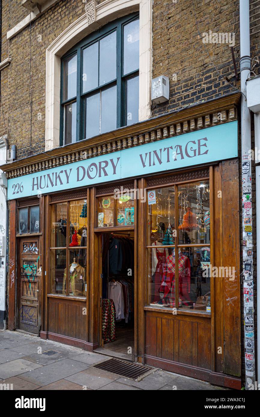 East end vintage clothing 2025