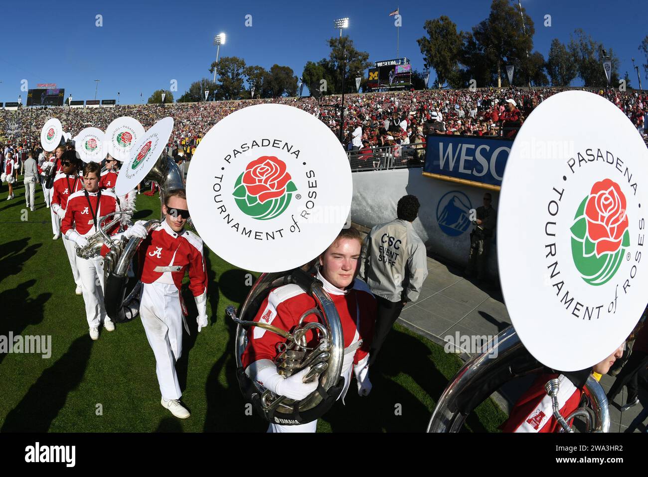 Pasadena, United States. 01st Jan, 2024. Members of the Alabama Crimson Tide marching band take the field before the start of the 2024 Rose Bowl NCAA football game against the Michigan Wolverine at the Rose Bowl in Pasadena, California on Monday, January 1, 2024. Photo by Jon SooHoo/UPI Credit: UPI/Alamy Live News Stock Photo