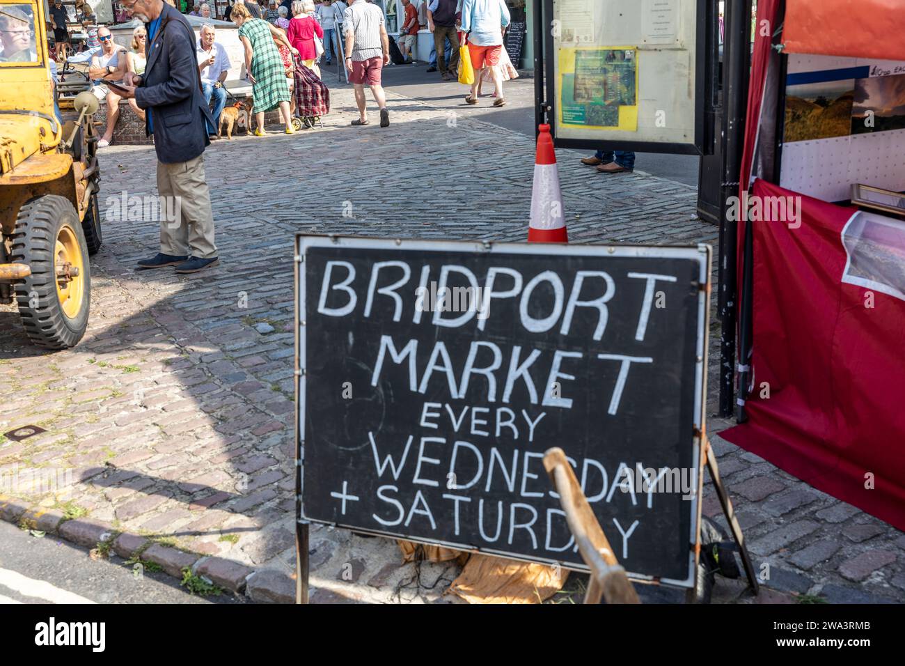 Bridport Dorset, street sign promoting the Wednesday and Saturday markets held in the town, England,UK,2023 Stock Photo