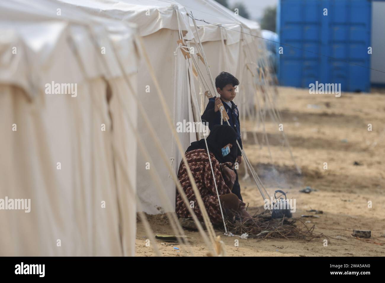 Khan Yunis, Palestinian Territories. 02nd Jan, 2024. A displaced ...