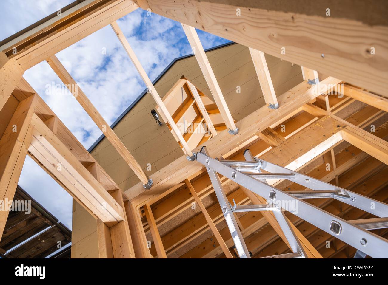 New Modern Wooden House Construction Skeleton Frame Stock Photo - Alamy