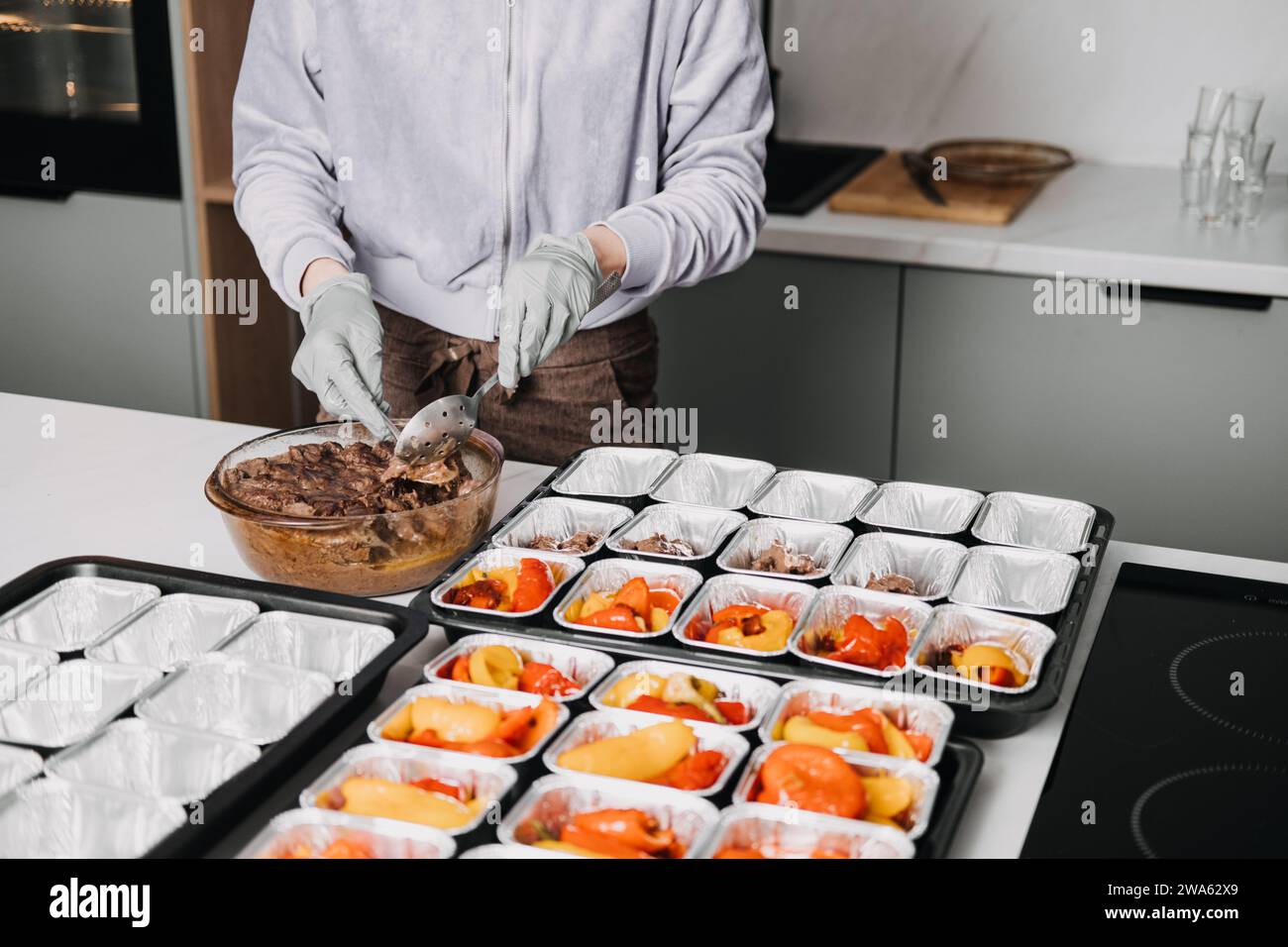 Portioned Meat Portioning beef hi-res stock photography and images - Alamy