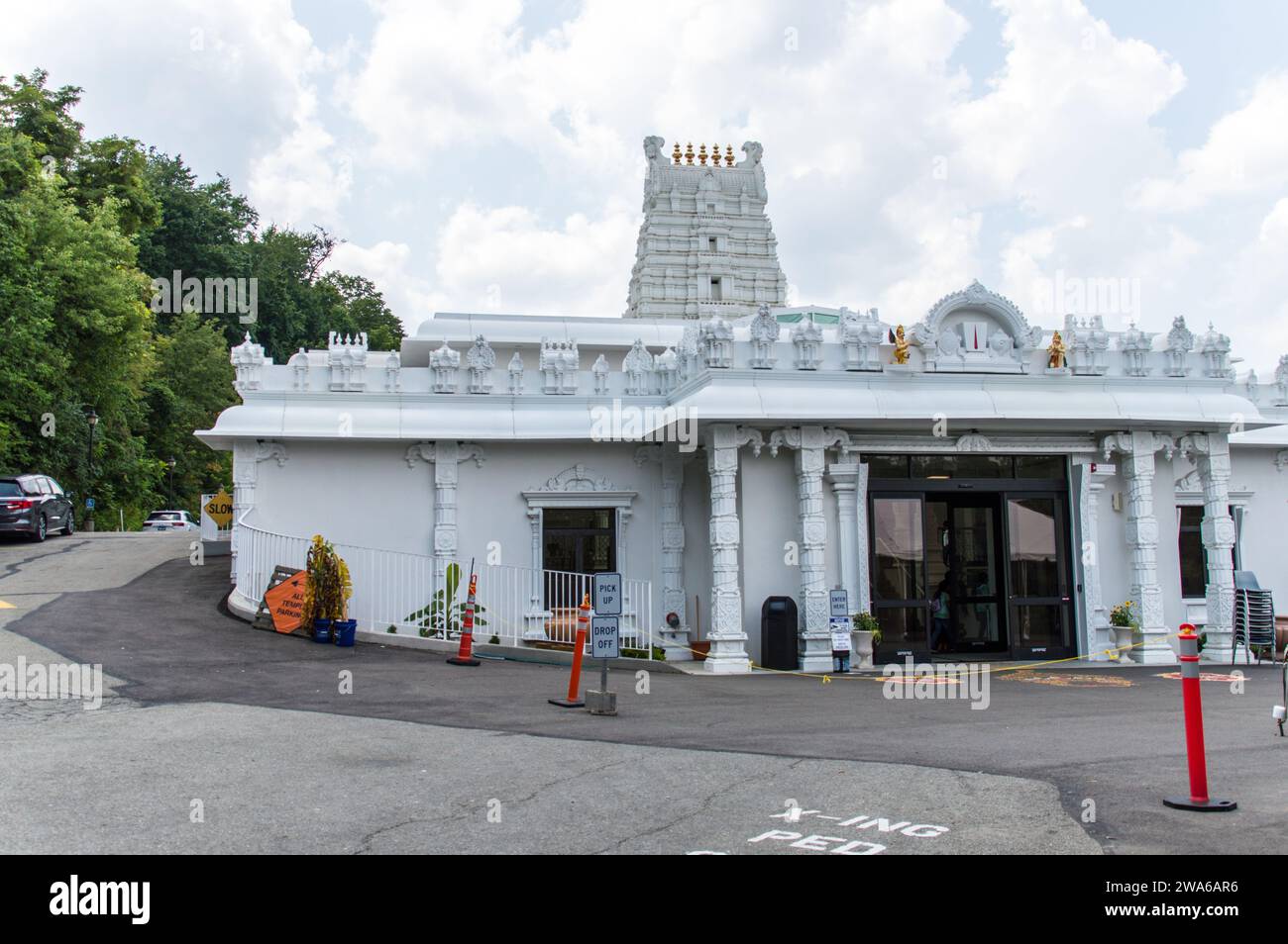 Pittsburgh Hindu temple . Sri Venkateswara Temple, a oldest hindu