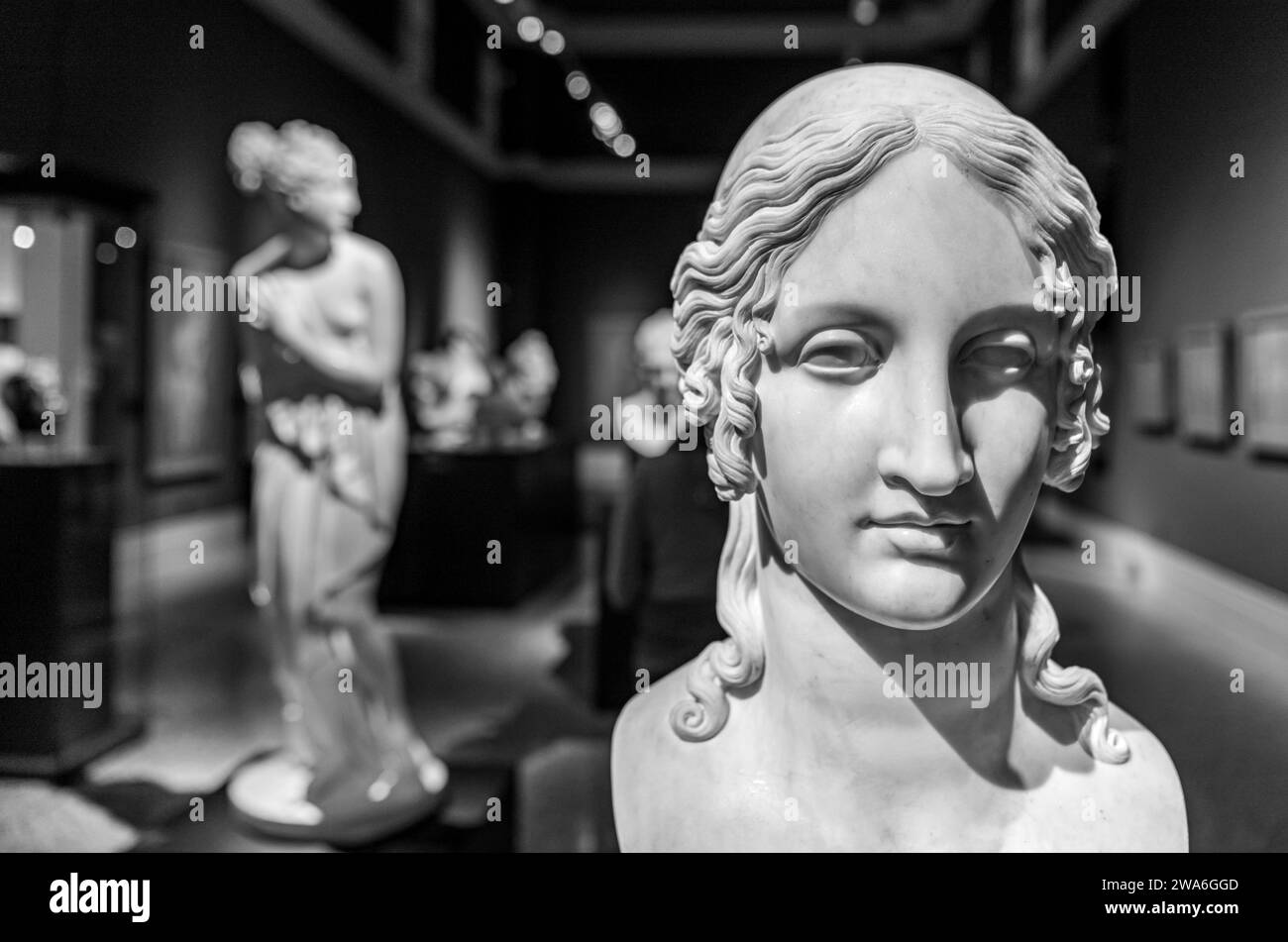 Marble statue: Ideal Head of Elena (1811) by sculptor Antonio Canova ...