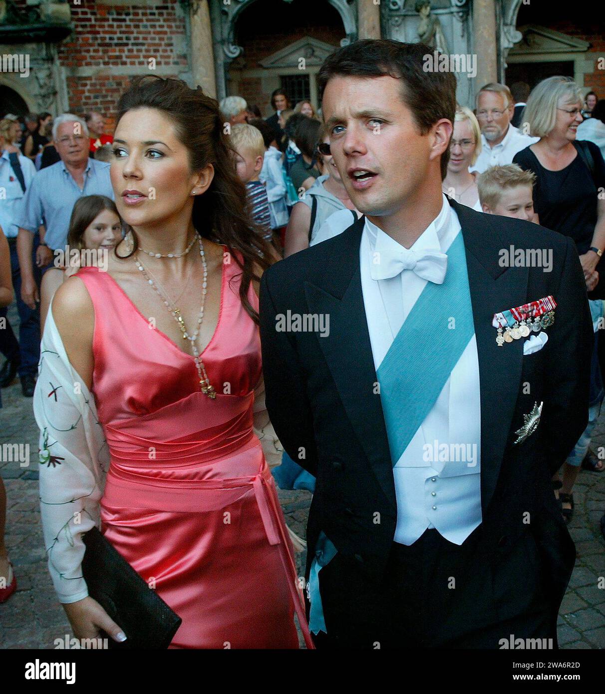 (ARCHIVE) Crown Prince Frederik and Mary Donaldson at a wedding in ...