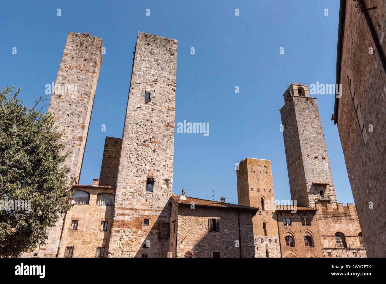 View of the towers Pettini and Salvucci in San Gimignano, Italy Stock Photo