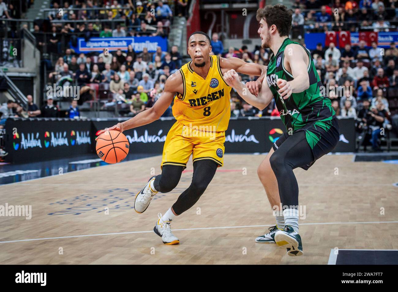 Ludwigsburg, Deutschland. 02nd Jan, 2024. Jaren Lewis (MHP Riesen
