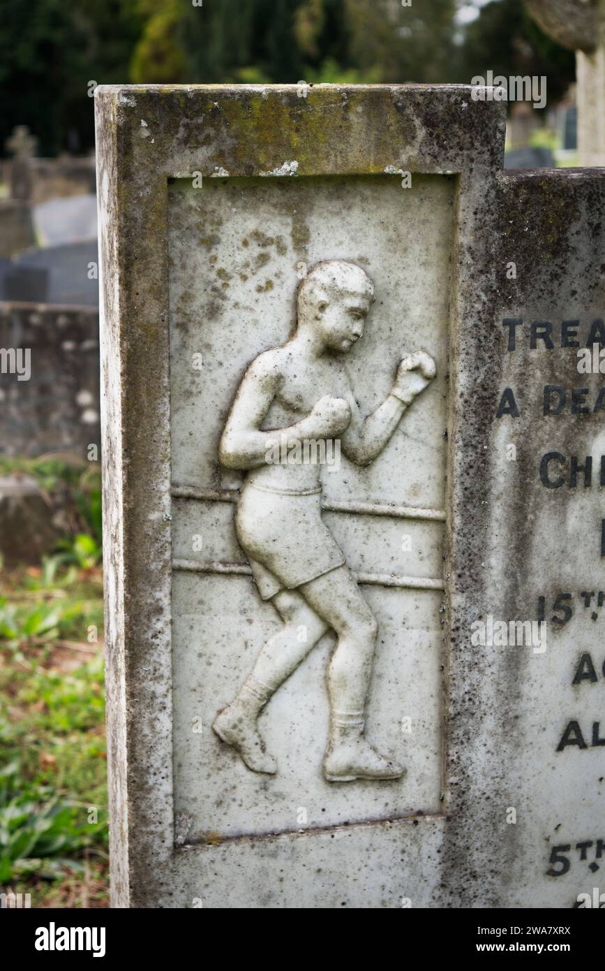 Gravestone of a Young Boxer at Foster Hill Road Cemetery, Bedford Stock Photo