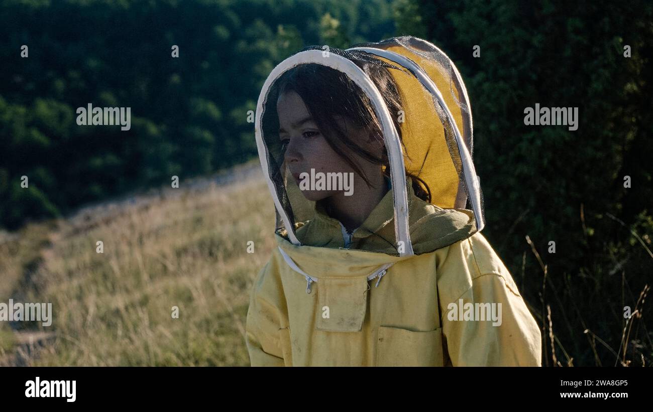 20,000 Species of Bees (2023) directed by Estibaliz Urresola Solaguren and starring Sofía Otero, Patricia López Arnaiz and Ane Gabarain. During a summer in a village house linked to beekeeping, an eight-year-old and her mother experience revelations that will change their lives forever. Publicity still ***EDITORIAL USE ONLY***. Credit: BFA / Luxbox Stock Photo