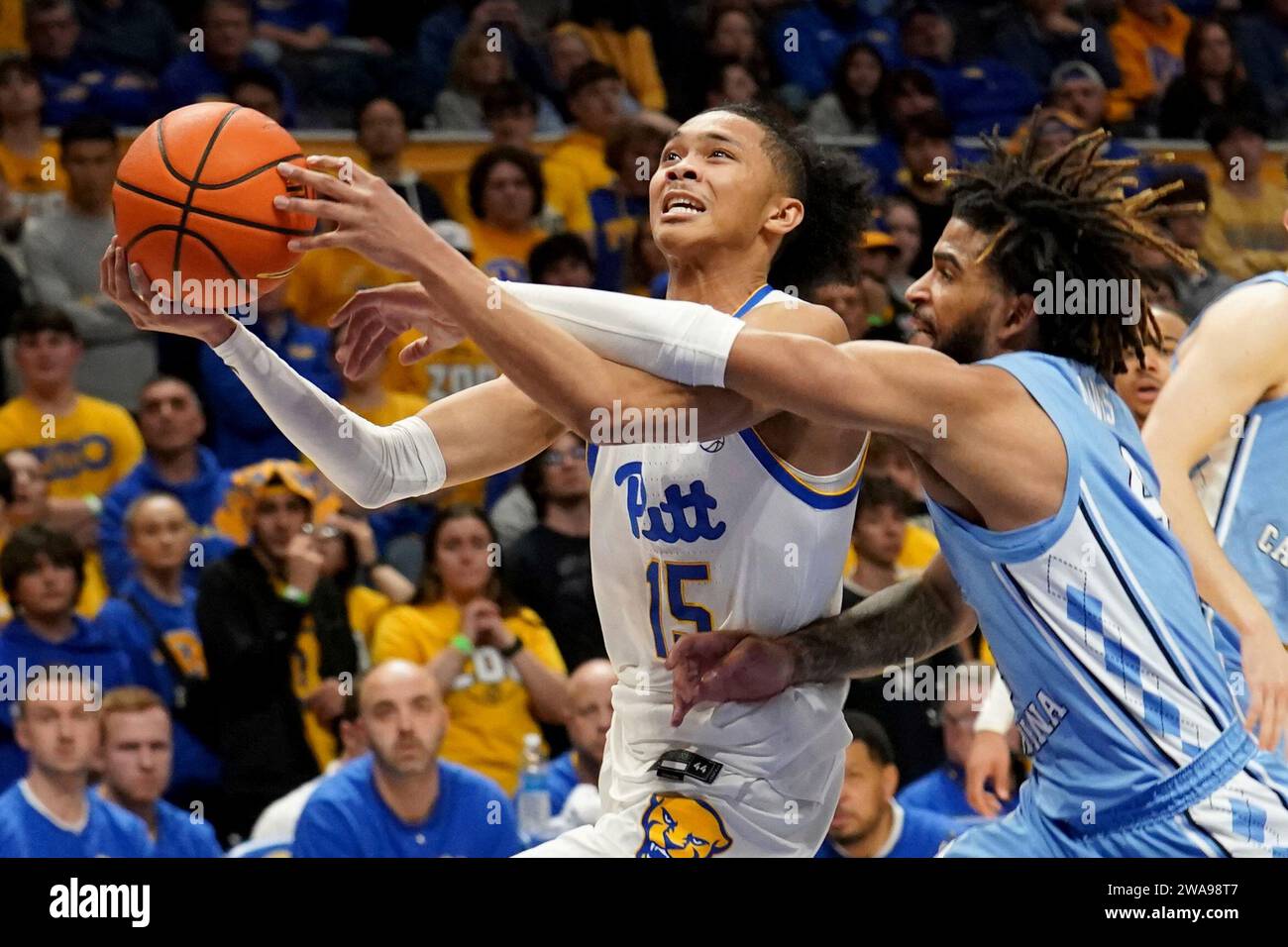 Pittsburgh guard Jaland Lowe (15) drives to the basket as North ...