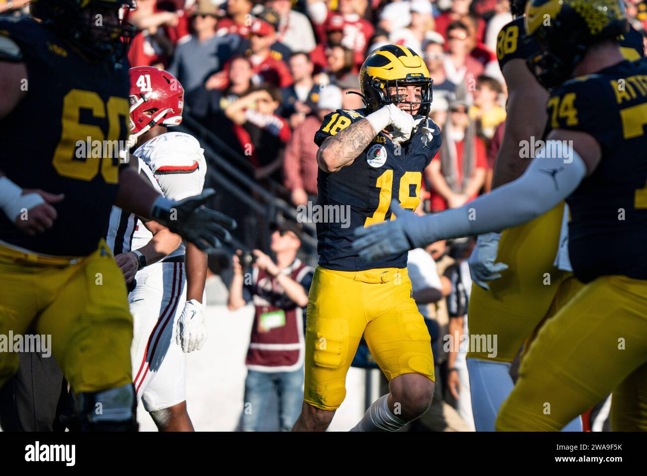 Michigan Wolverines tight end Colston Loveland (18) celebrates during the CFP Semifinal at the Rose Bowl Gameagainst the Alabama Crimson Tide, Monday, Stock Photo