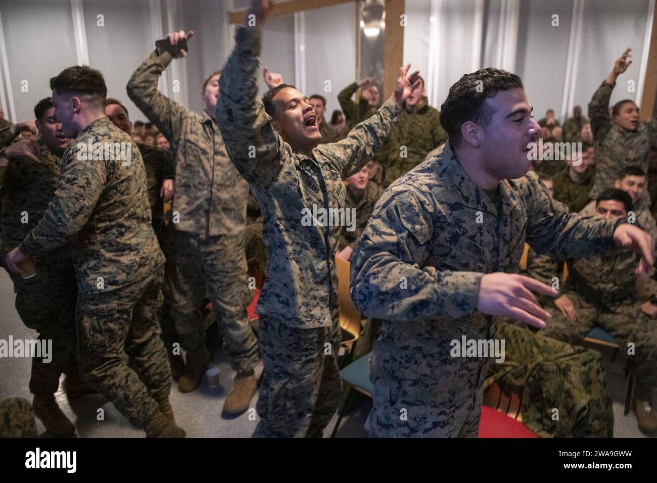 US military forces. Marine Corps Gen. Joe Dunford, chairman of the Joint Chiefs of Staff, meets with deployed service members in Vaernes, Norway Dec. 21, 2018. Dunford, along with USO entertainers, visited service members who are away from home during the holidays at various locations. This year’s entertainers include actors Milo Ventimiglia, Wilmer Valderrama, DJ J Dayz, Fittest Man on Earth Matt Fraser, 3-time Olympic Gold Medalist Shaun White, Country Music Singer Kellie Pickler, and comedian Jessiemae Peluso. (DoD photo by Navy Petty Officer 1st Class Dominique A. Pineiro) Stock Photo