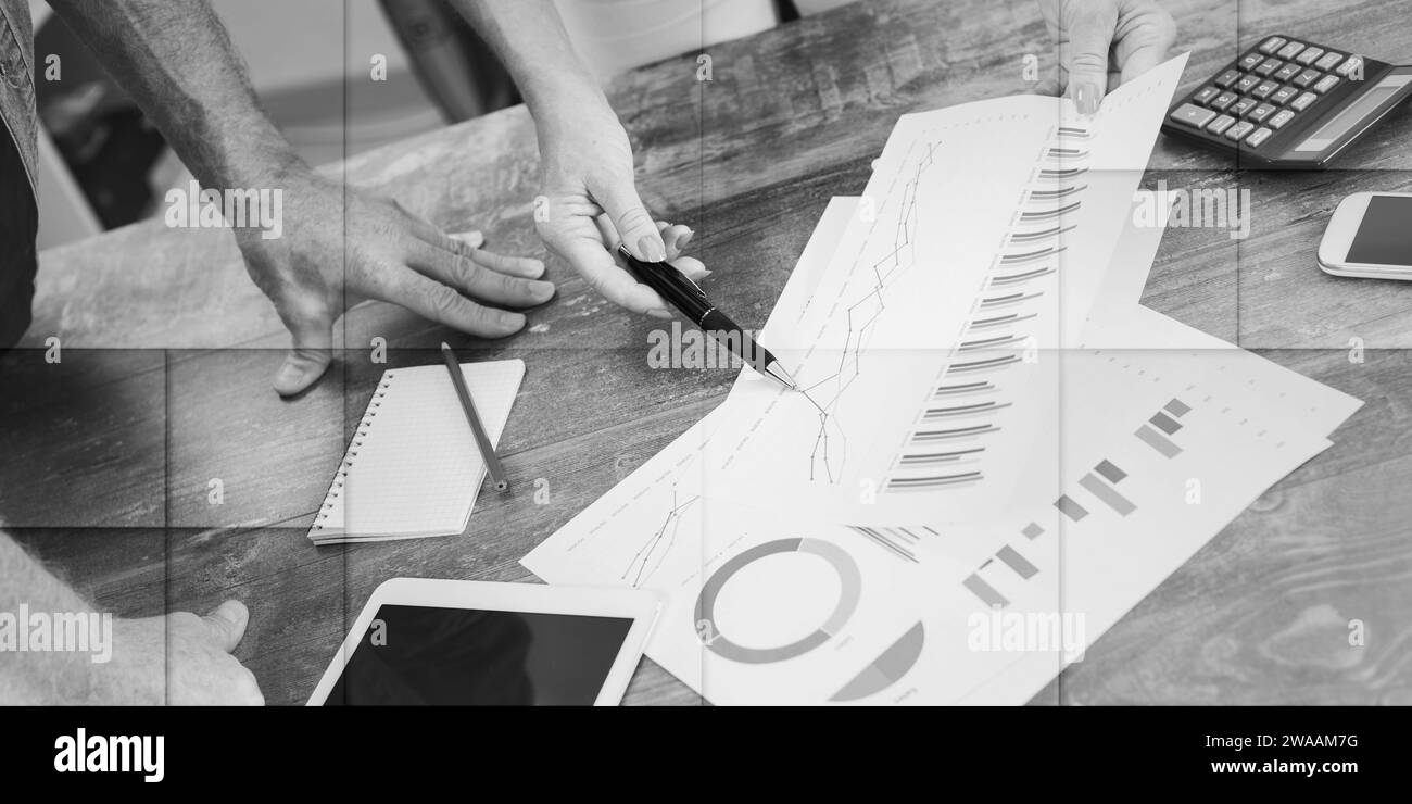 Financial charts Black and White Stock Photos & Images - Alamy