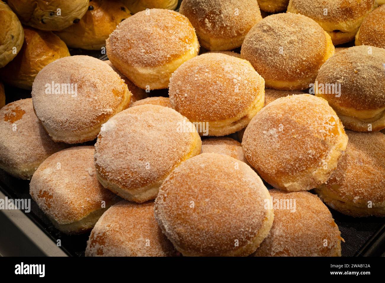 Deutschland 30. Dezember 2023: Im Bild: Berliner Pfannkuchen, Berliner ...
