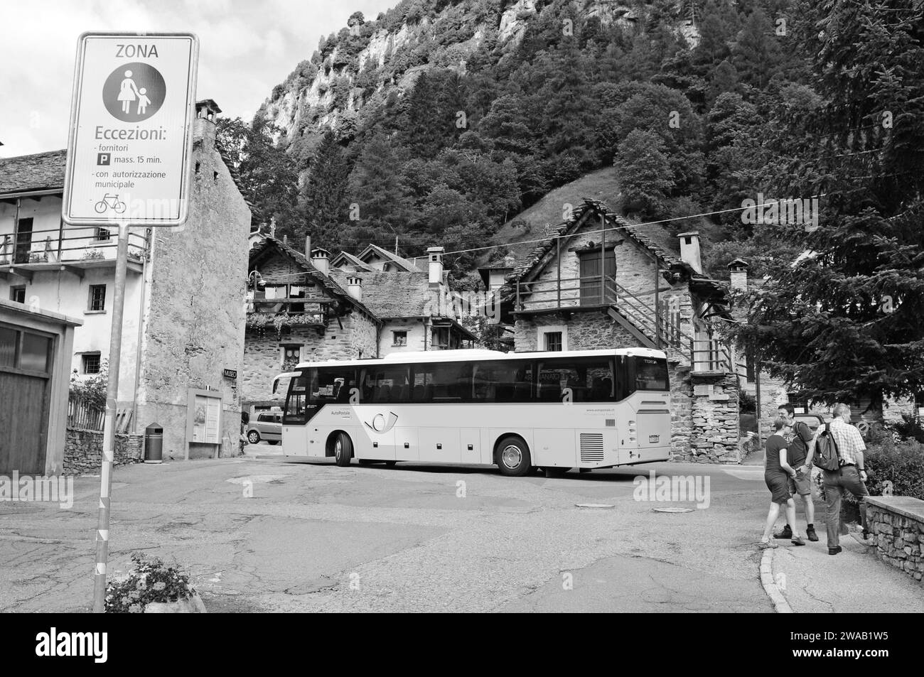 Bus stop at the the last village in the Verzasca-Tal, where the Redorta- and the Vogornesso valley encounter Stock Photo