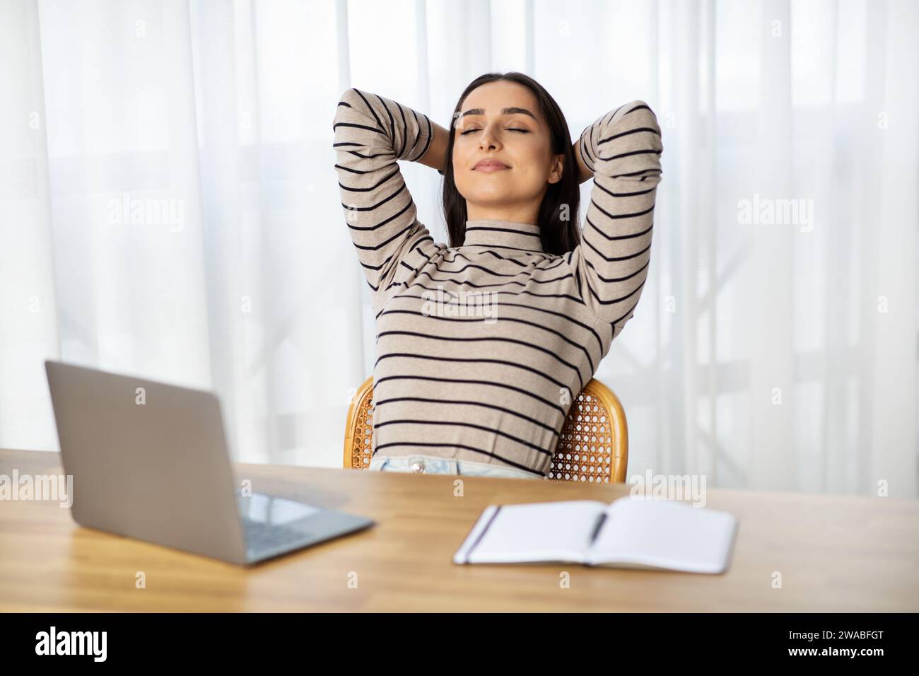 Lady work from home hi-res stock photography and images - Alamy
