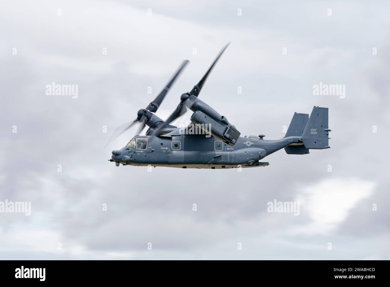 United Sates Air Force Bell-Boeing CV-22B Osprey Tilt Rotor Aircraft 110058 from the 7th Special Operations Squadron demonstrates this unique airplane Stock Photo