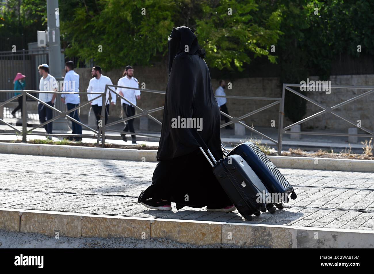 Muslim woman which fully covers the body and the face Stock Photo Alamy