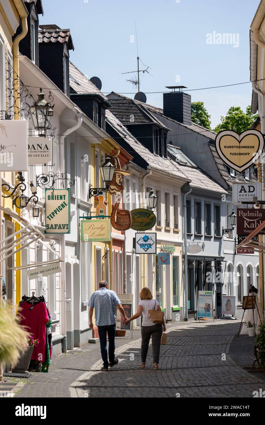 The old town centre of Moers, on the Lower Rhine, many small shops in Friedrichstraße, NRW, Germany Stock Photo