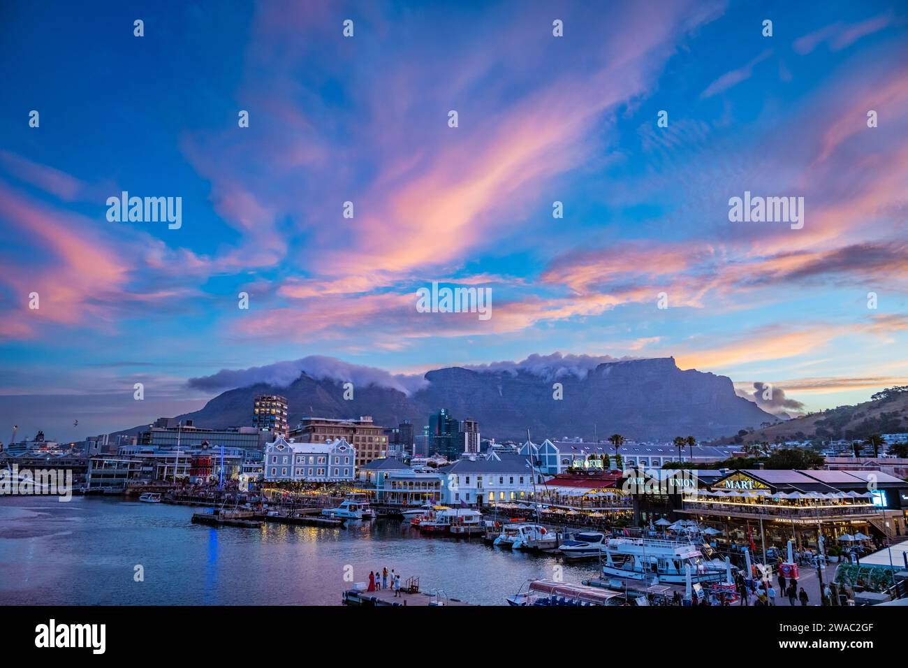 View on the Cape Town Victoria & Alfred V&A Waterfront and Table