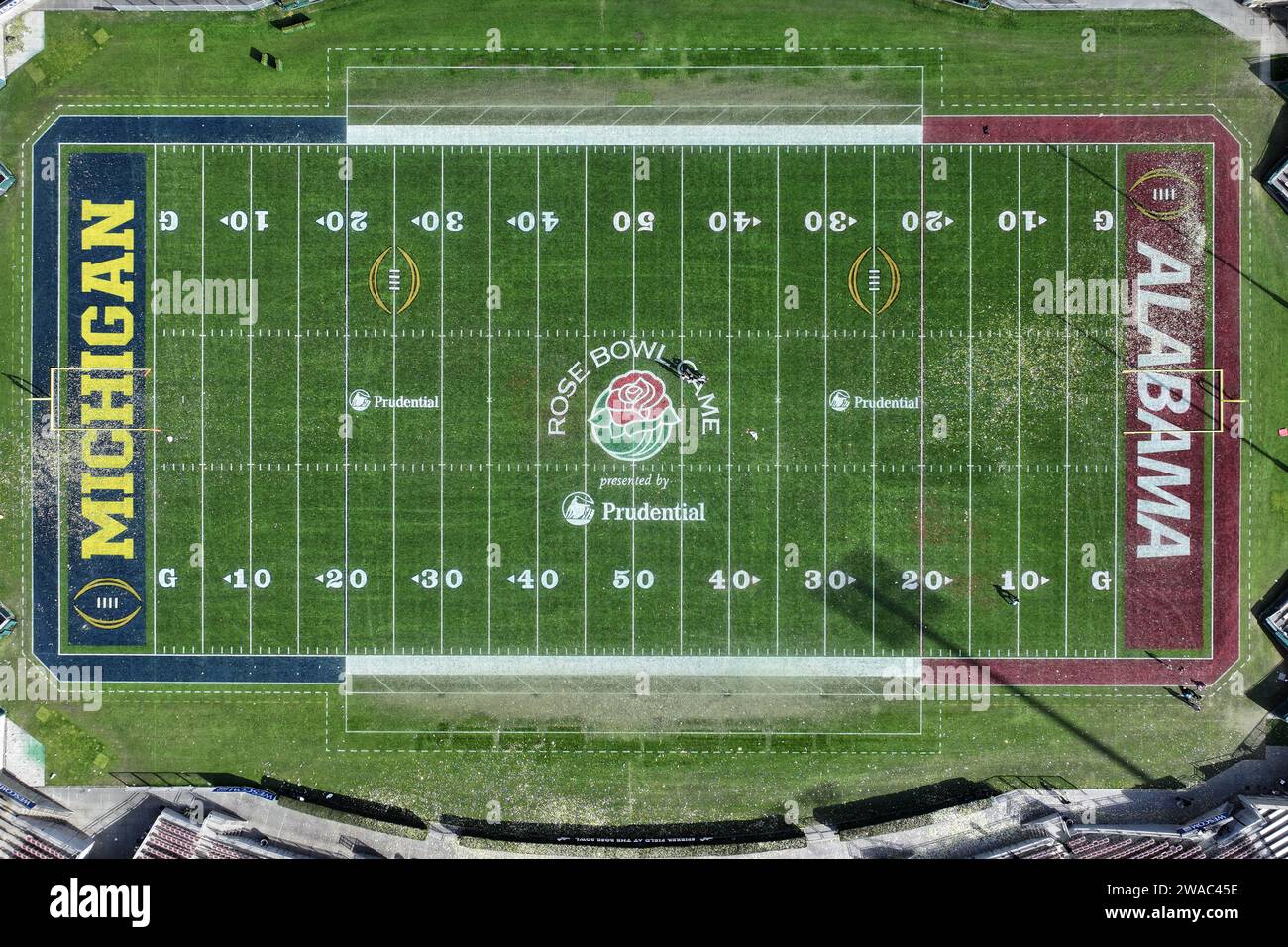 A general overall aerial view of Rose Bowl Stadium with Football field with Alabama Crimson Tide and Michigan Wolverines and College Football Playoff (CFP) logos, Tuesday, Jan. 1, 2024, in Pasadena, Calif. Stock Photo