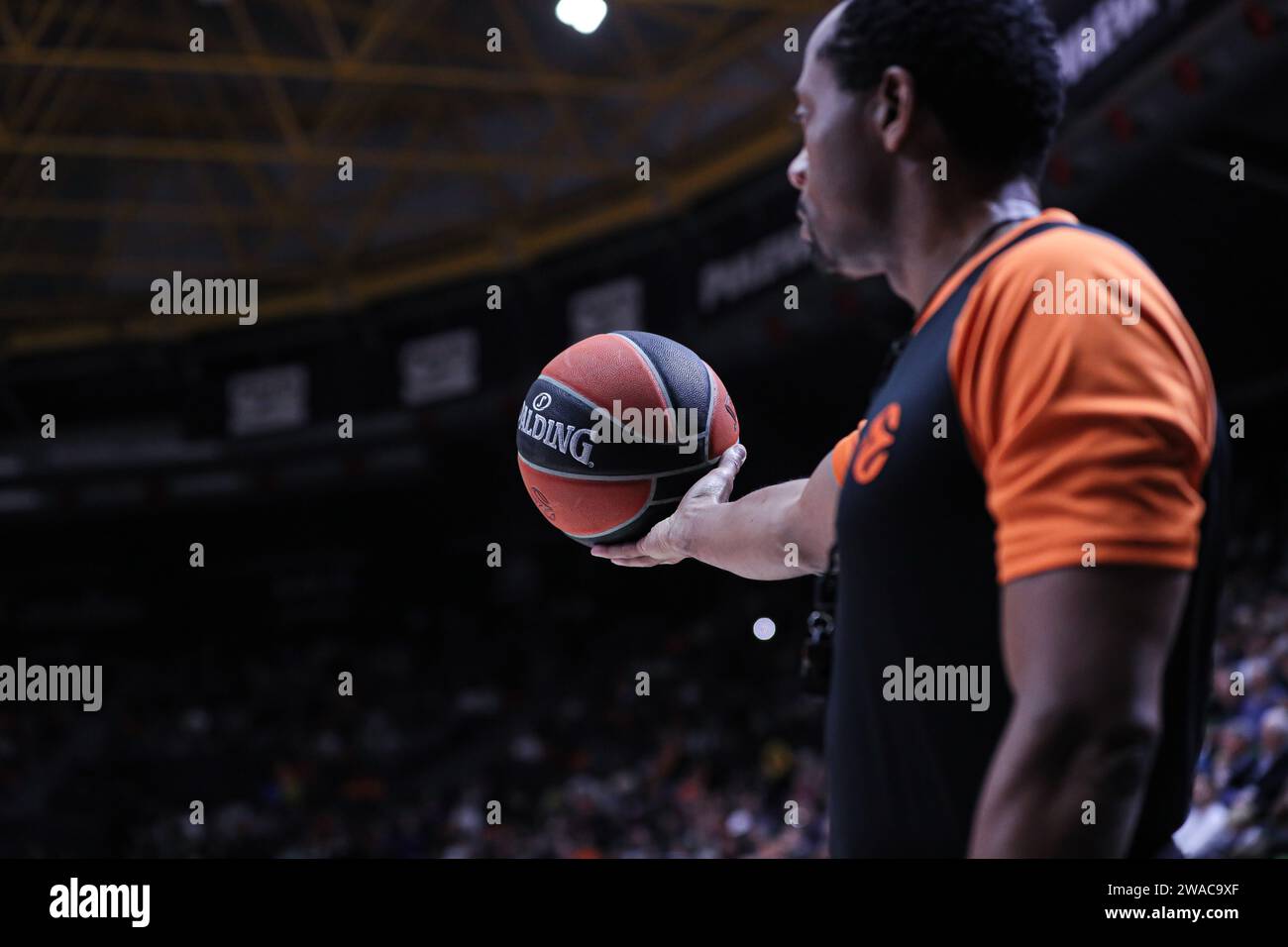 Valencia, Spain. 03rd Jan, 2024. ball eurolegue and ampired during