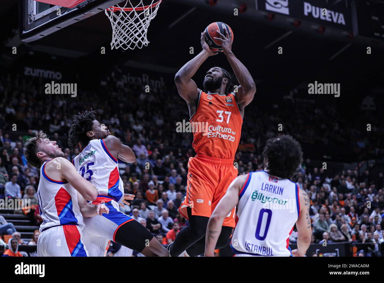 Valencia, Spain. 03rd Jan, 2024. # 37 Ojeleye Semi (Valencia Basket