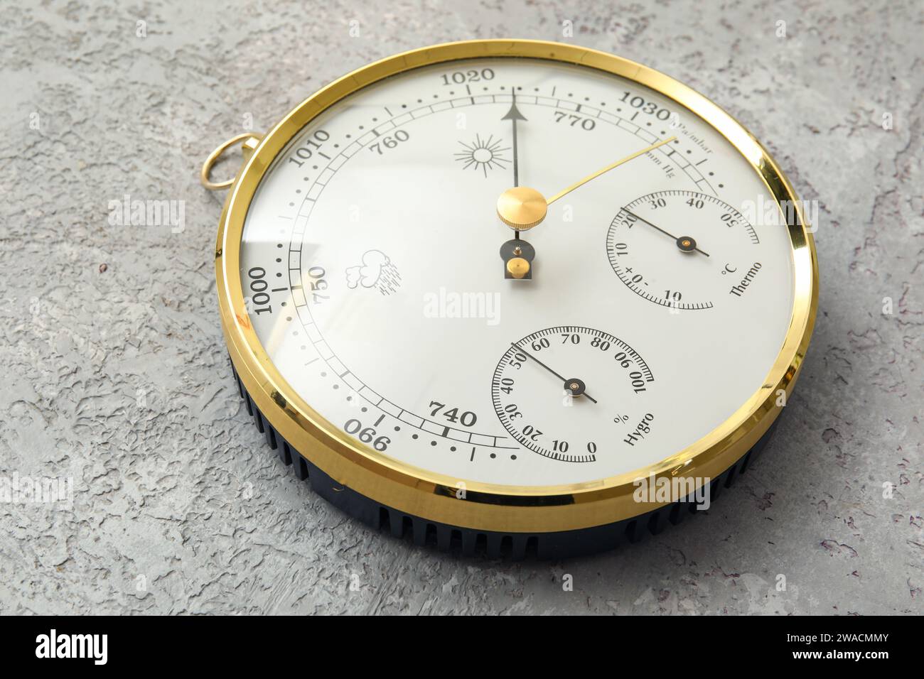 Barometer measuring barometric atmospheric hi-res stock photography and ...