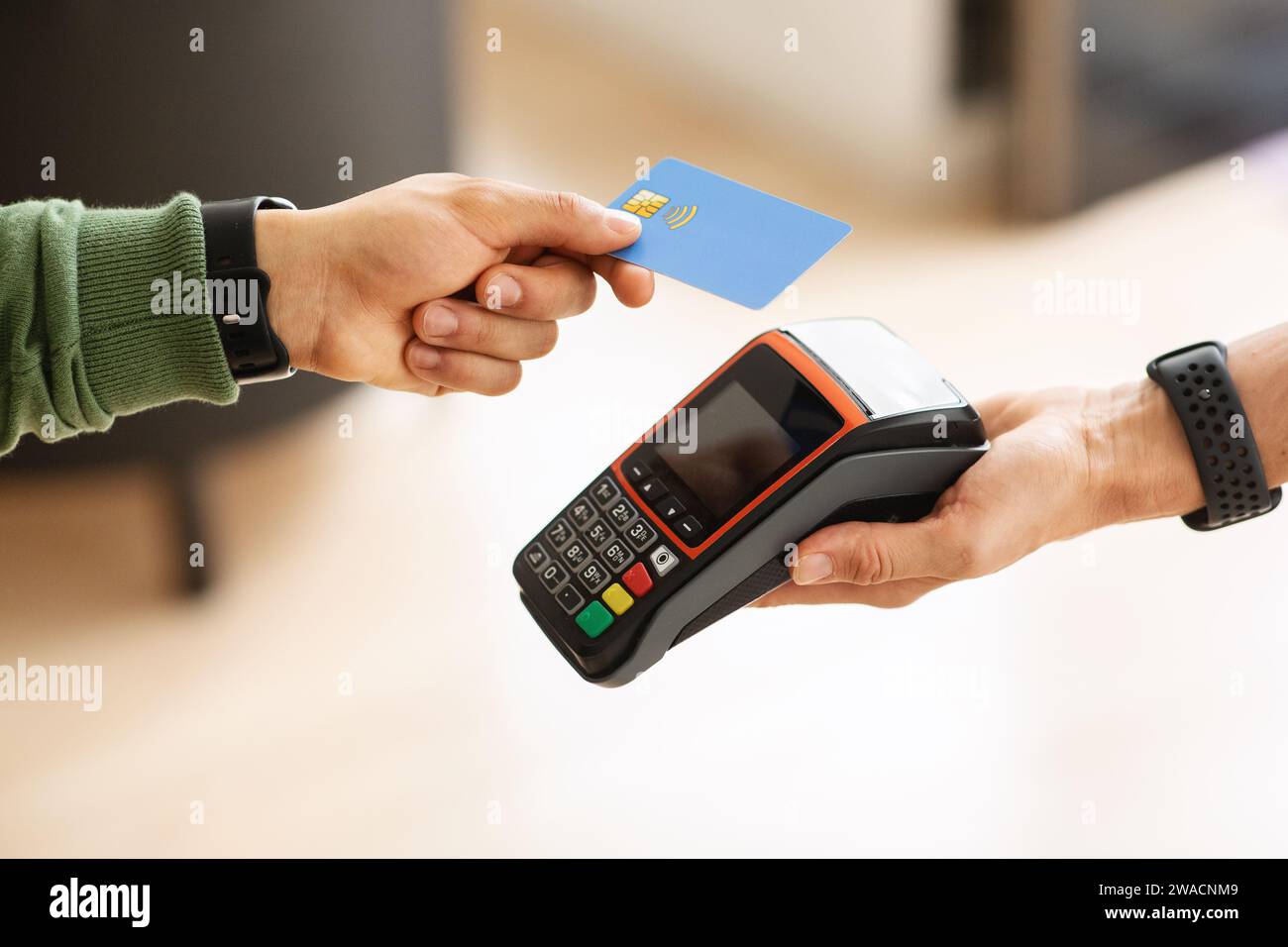 Customer paying nfc technology hi-res stock photography and images - Alamy