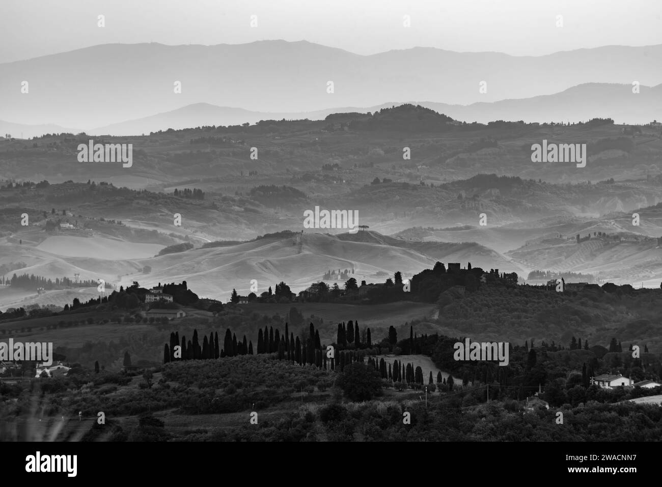 Fog in tuscany Black and White Stock Photos & Images - Alamy