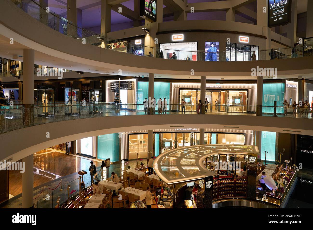 Kenzo galleria mall top